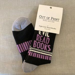 🎀 3/$20 Out of Print Fight Evil Read Books Socks